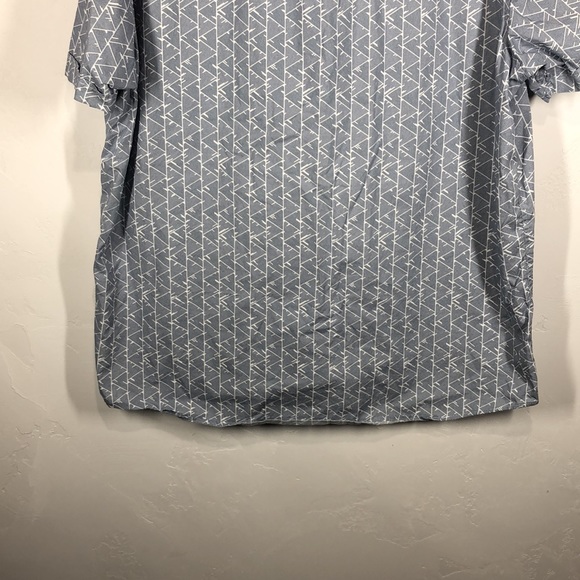 Apt 9 blue triangle print button down shirt xl - Picture 7 of 9